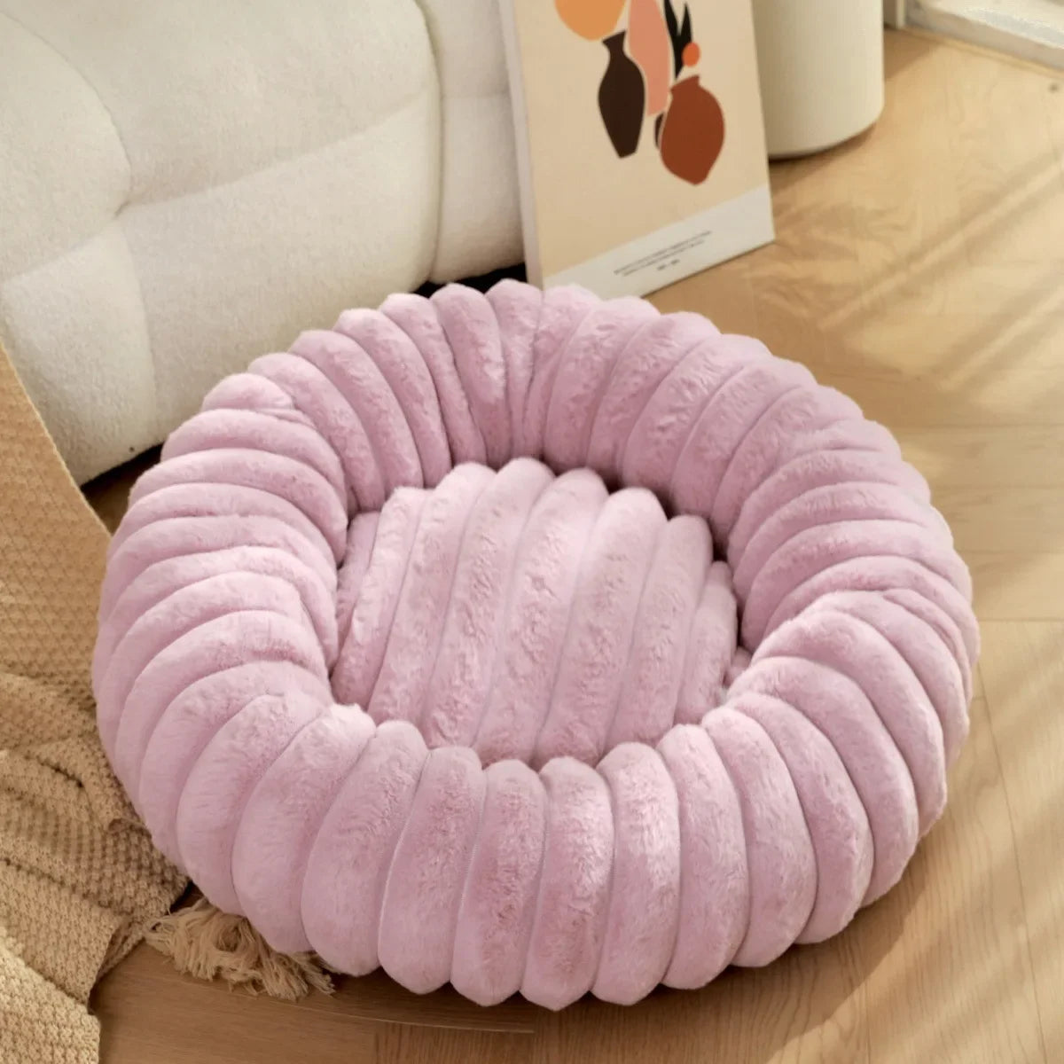 Plush Calming Round Pet Bed  Warm Winter Comfort