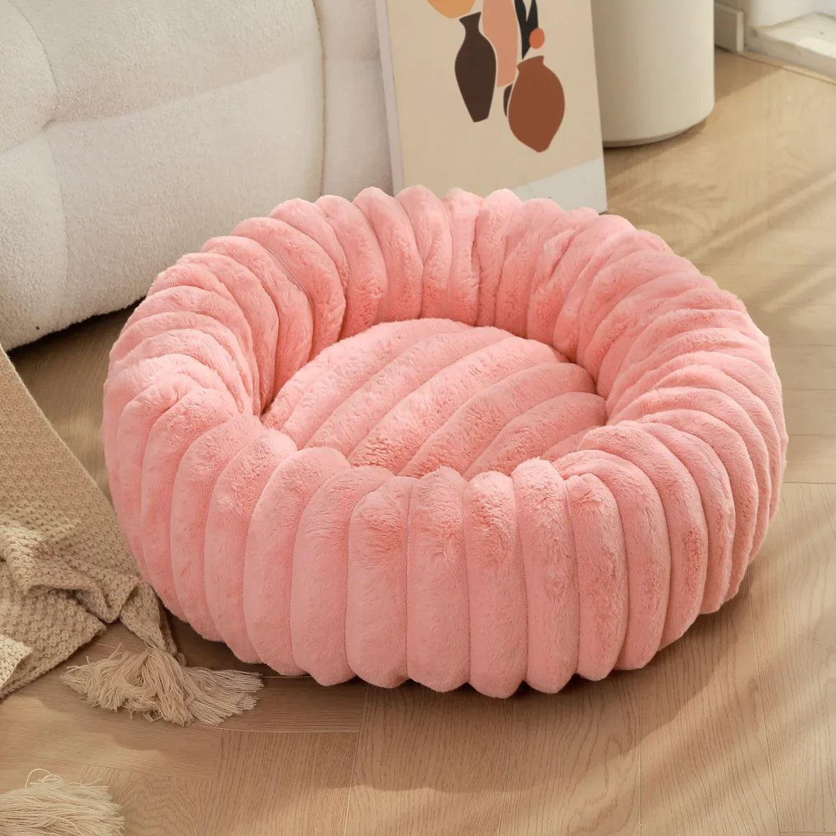 Plush Calming Round Pet Bed  Warm Winter Comfort